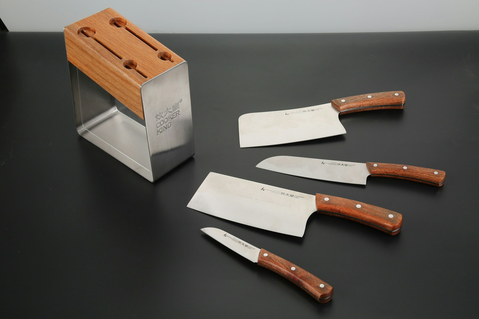 Types of Kitchen Knives